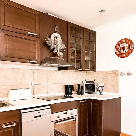 Sunny Villa, With Pool, Bbq, View, Parking