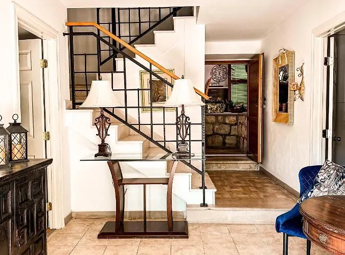 Villa Sunny Villa, With Pool, Bbq, View, Parking