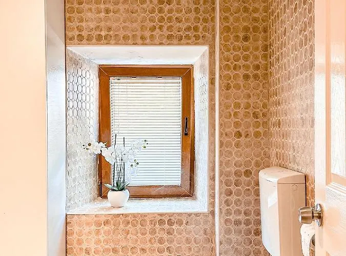 Villa Sunny Villa, With Pool, Bbq, View, Parking *