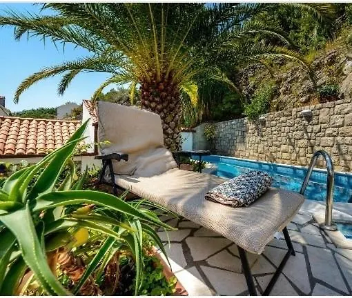 Villa Sunny Villa, With Pool, Bbq, View, Parking *