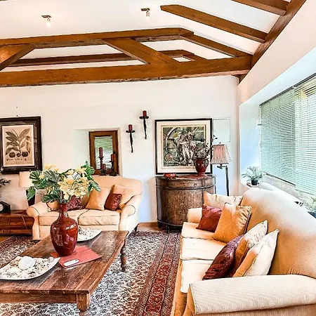 Villa Sunny Villa, With Pool, Bbq, View, Parking *